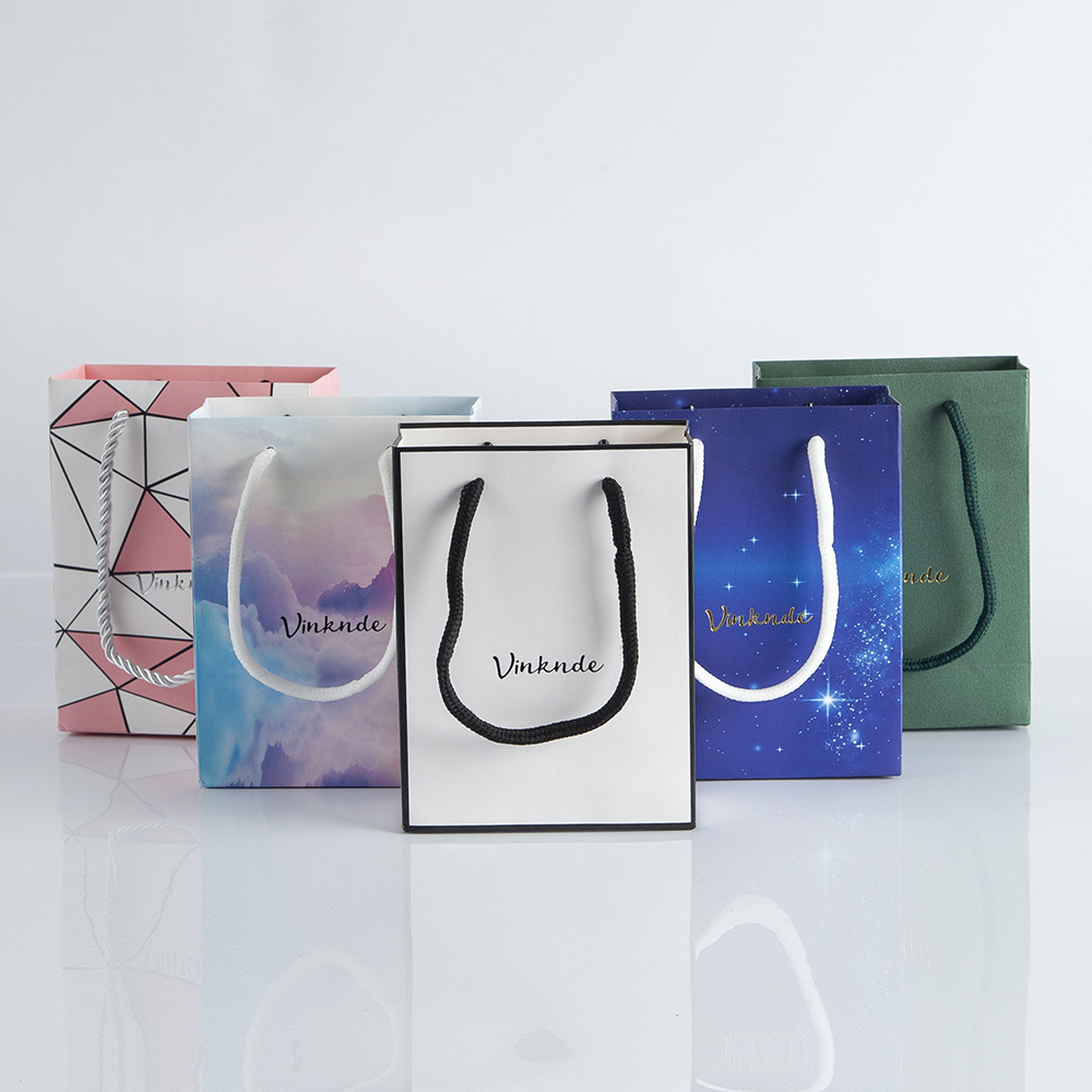 Personalized Logo Paper Tote B - Luxury Watch Shop recension och pris