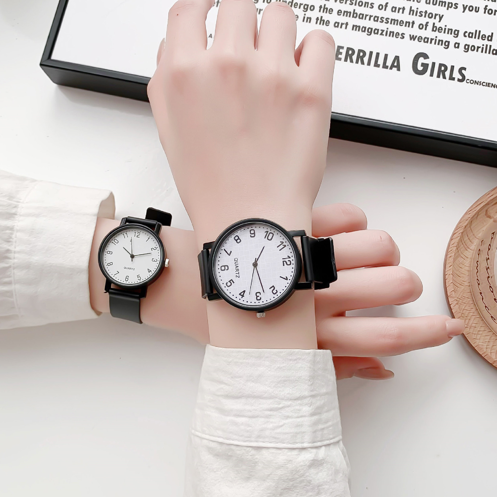 Simple Black Watch Quartz Watc - Ladies Luxury Watch recension och pris